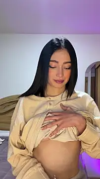 Snapshot of Maddy_Jones chatting on 02.28.26 Maddy Jones online show from 02.28.26