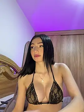 Maddy Jones online show from 04.03.26