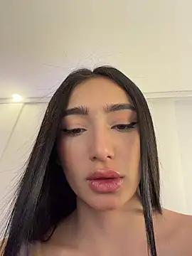 Snapshot of Maddy_Jones chatting on 07.19.26 Maddy Jones online show from 07.19.26