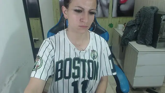 Anniee x online show from 02.28.25