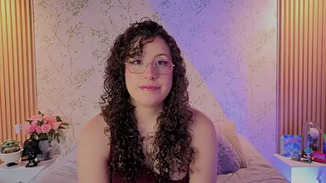 Snapshot of Charlotte__Miller chatting on 05.25.26 Charlotte Miller online show from 05.25.26