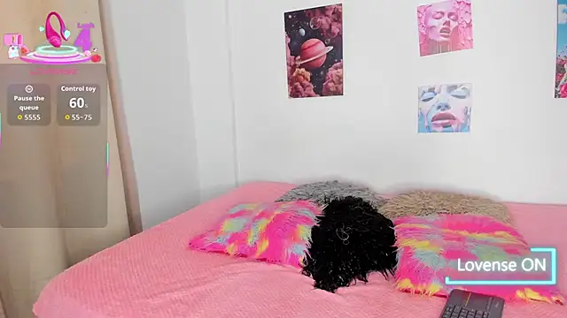 Snapshot of ebony_cutte chatting on 09.19.25 ebony cutte online show from 09.19.25