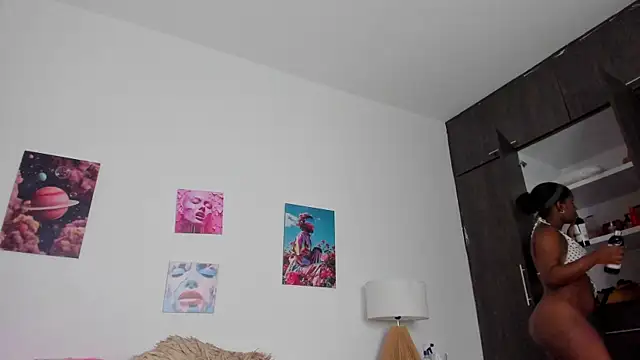 Snapshot of ebony_cutte chatting on 09.20.25 ebony cutte online show from 09.20.25