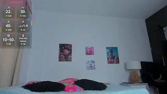Snapshot of ebony_cutte chatting on 10.18.25 ebony cutte online show from 10.18.25