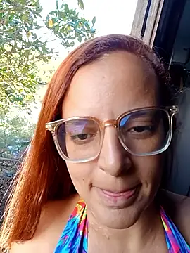 Snapshot of AliceRuivinha2 chatting on 05.05.26 AliceRuivinha2 online show from 05.05.26