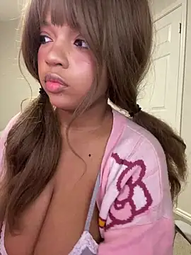 AwkwardJasminee online show from 12.17.25