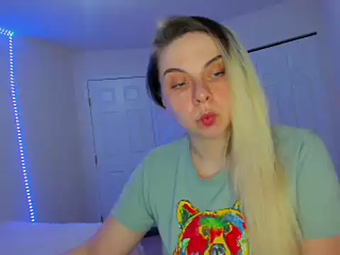 HappyIva online show from 02.25.25