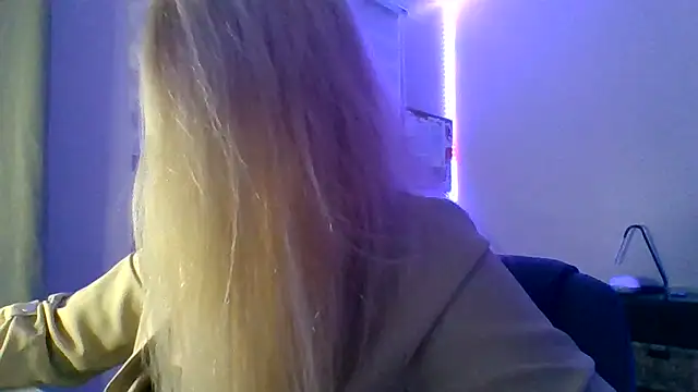 HappyIva online show from 11.20.25