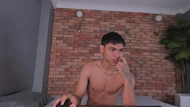 adam piarse01 online show from 11.27.25