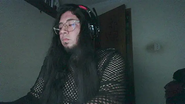 Snapshot of Heimslegxx chatting on 03.15.26 Heimslegxx online show from 03.15.26