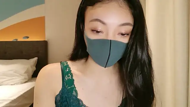 Snapshot of Mary-JP chatting on 12.16.25 Mary-JP online show from 12.16.25