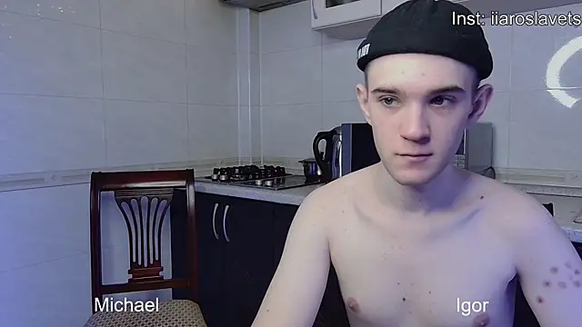 Snapshot of michael_sexdevil chatting on 01.18.25 michael sexdevil online show from 01.18.25