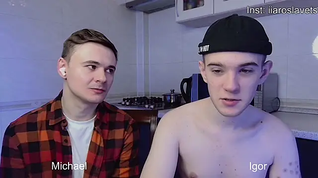 Snapshot of michael_sexdevil chatting on 01.19.25 michael sexdevil online show from 01.19.25