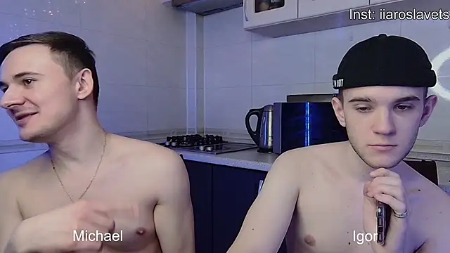 Snapshot of michael_sexdevil chatting on 01.25.25 michael sexdevil online show from 01.25.25