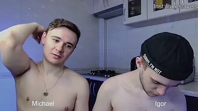 Snapshot of michael_sexdevil chatting on 01.28.25 michael sexdevil online show from 01.28.25