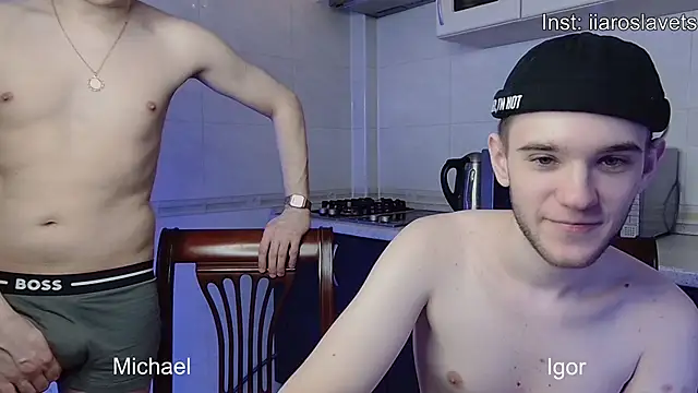 Snapshot of michael_sexdevil chatting on 01.28.25 michael sexdevil online show from 01.28.25