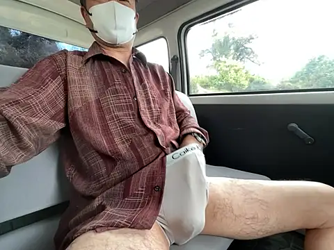 Snapshot of Ryo-j chatting on 04.03.26 Ryo-j online show from 04.03.26