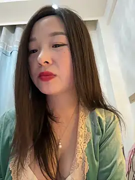 Snapshot of SSSniang- chatting on 01.21.25 SSSniang- online show from 01.21.25