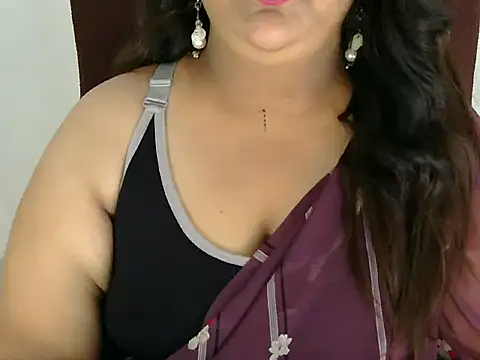 Snapshot of Jenny_lovee chatting on 05.06.26 Jenny lovee online show from 05.06.26