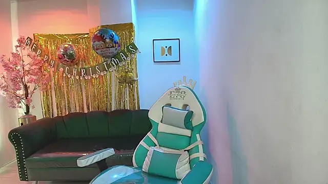 Arianna sweeet online show from 12.23.25