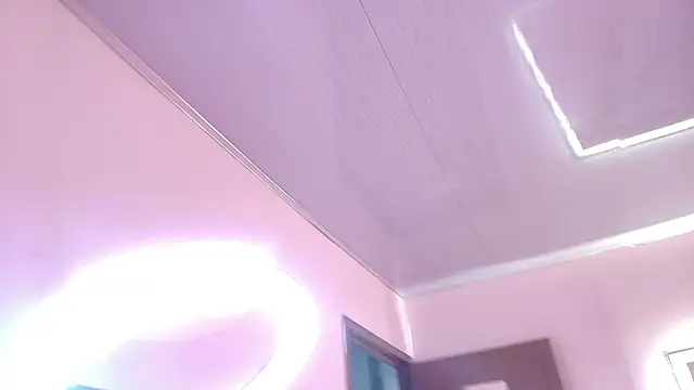 Snapshot of Arianna_sweeet chatting on 06.02.26 Arianna sweeet online show from 06.02.26