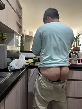 Thom Ohtani online show from 10.28.25