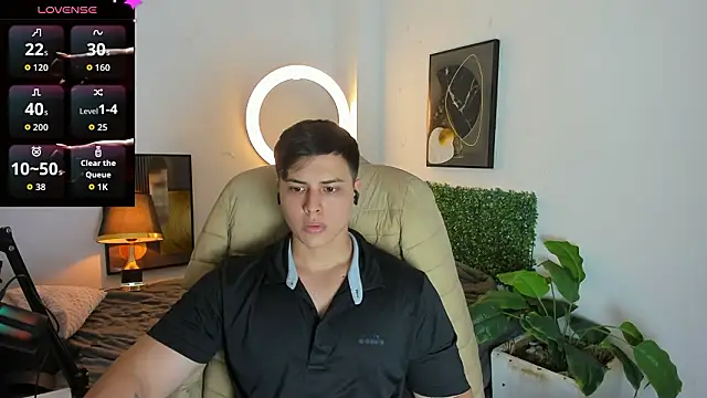 Snapshot of Thom_Ohtani chatting on 02.03.26 Thom Ohtani online show from 02.03.26