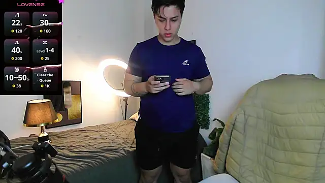 Snapshot of Thom_Ohtani chatting on 02.23.26 Thom Ohtani online show from 02.23.26