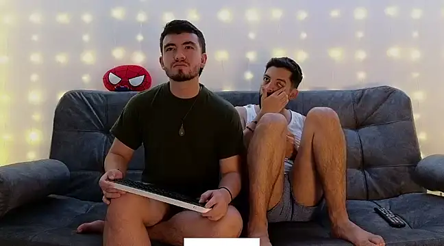 Snapshot of ErickBrant chatting on 01.14.25 ErickBrant online show from 01.14.25