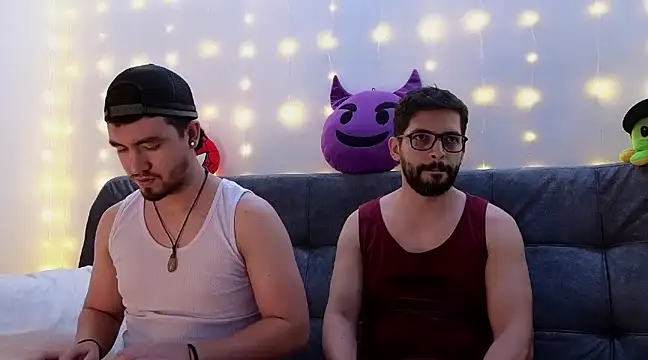 Snapshot of ErickBrant chatting on 02.05.25 ErickBrant online show from 02.05.25