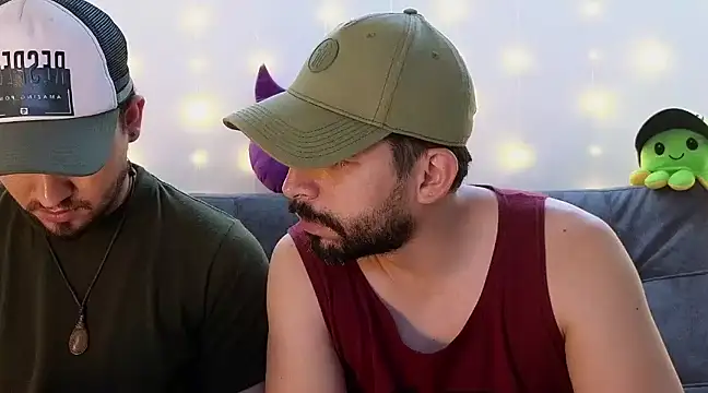 Snapshot of ErickBrant chatting on 02.06.25 ErickBrant online show from 02.06.25