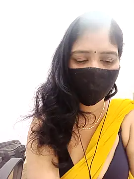 Snapshot of Lucky-Deepthi chatting on 12.21.25 Lucky-Deepthi online show from 12.21.25