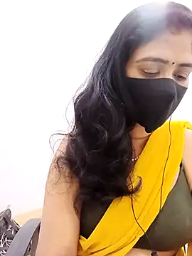 Snapshot of Lucky-Deepthi chatting on 12.21.25 Lucky-Deepthi online show from 12.21.25