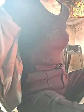 Snapshot of Barbie_183 chatting on 01.16.25 Barbie 183 online show from 01.16.25