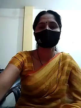 Snapshot of priyancyfun chatting on 02.07.25 priyancyfun online show from 02.07.25