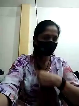 Snapshot of priyancyfun chatting on 02.11.25 priyancyfun online show from 02.11.25