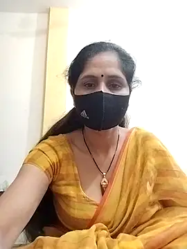 Snapshot of priyancyfun chatting on 02.17.25 priyancyfun online show from 02.17.25