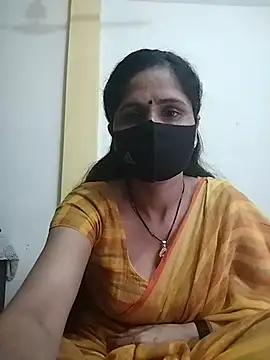 Snapshot of priyancyfun chatting on 02.21.25 priyancyfun online show from 02.21.25