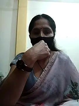 Snapshot of priyancyfun chatting on 02.22.25 priyancyfun online show from 02.22.25