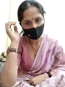 Snapshot of priyancyfun chatting on 03.09.25 priyancyfun online show from 03.09.25