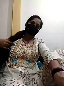 Snapshot of priyancyfun chatting on 03.11.25 priyancyfun online show from 03.11.25