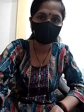 Snapshot of priyancyfun chatting on 03.22.25 priyancyfun online show from 03.22.25