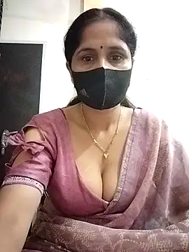 Snapshot of priyancyfun chatting on 10.31.25 priyancyfun online show from 10.31.25