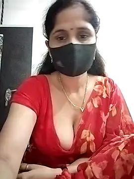 Snapshot of priyancyfun chatting on 11.02.25 priyancyfun online show from 11.02.25