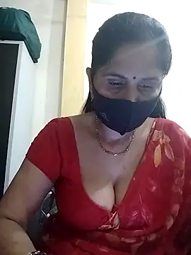 Snapshot of priyancyfun chatting on 05.02.26 priyancyfun online show from 05.02.26