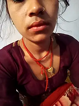 Amaya Bajwa online show from 01.28.25