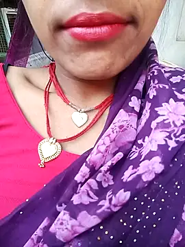 Amaya Bajwa online show from 01.30.25