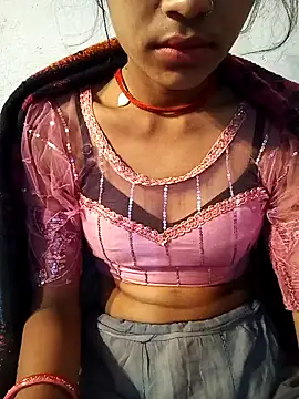 Amaya Bajwa online show from 01.31.25