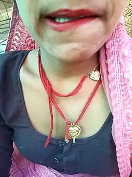 Amaya Bajwa online show from 02.09.25