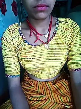 Amaya Bajwa online show from 02.15.25